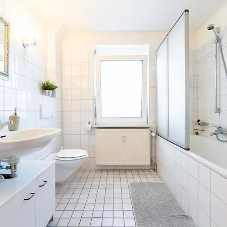 6 People Near Basel & Black Forest, Stylish, Functional Apartmán